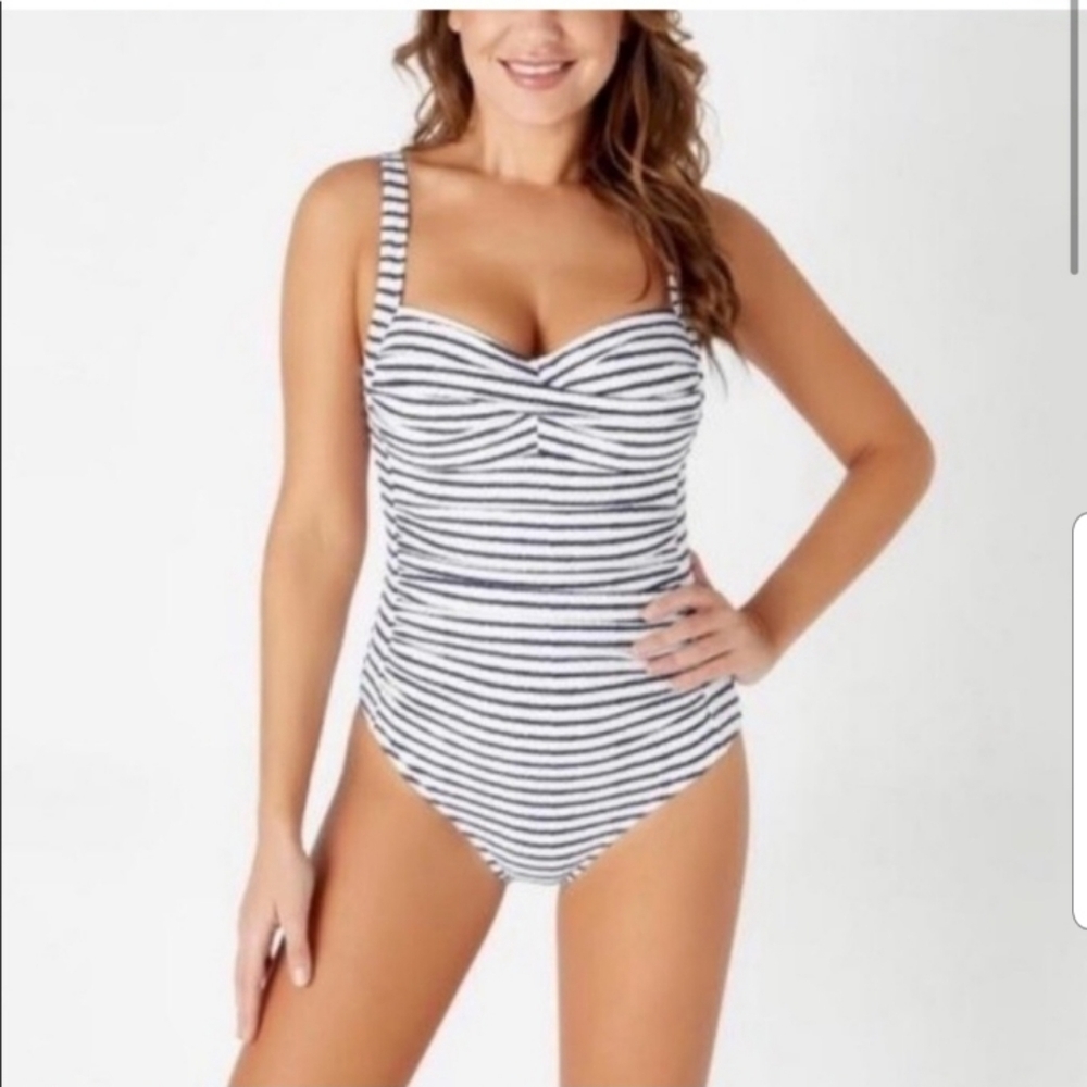 Niptuck Multi fit Cup Stripe One Piece Swuimsuit 4